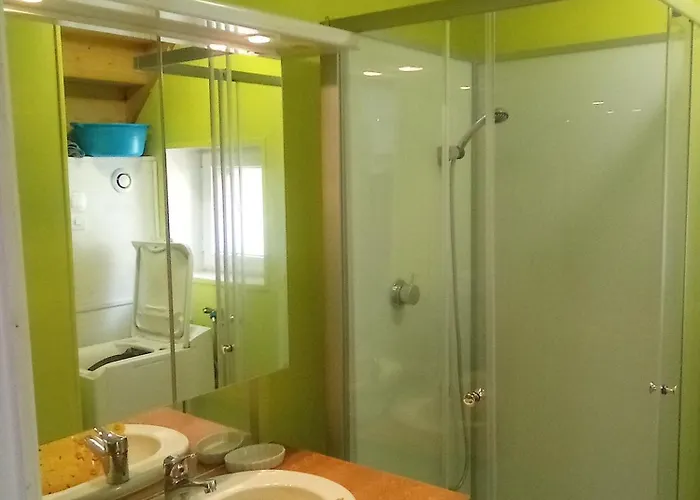 Du Beaucaine Hébergement de vacances *